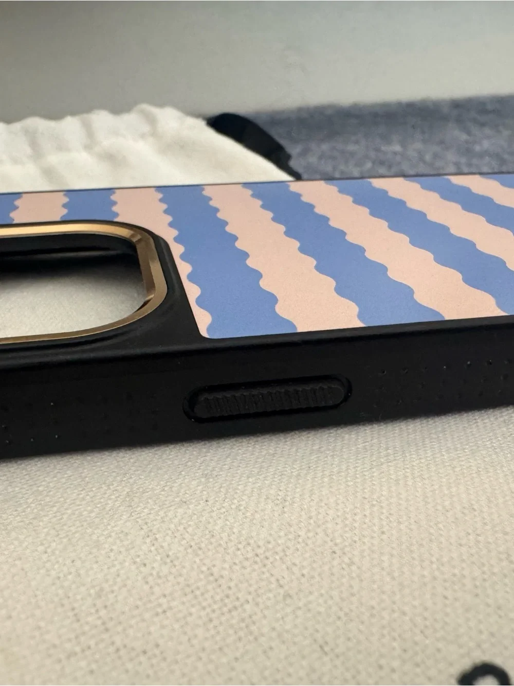 BURGA Elite Dark MagSafe `Splash’ iPhone 15Pro Case